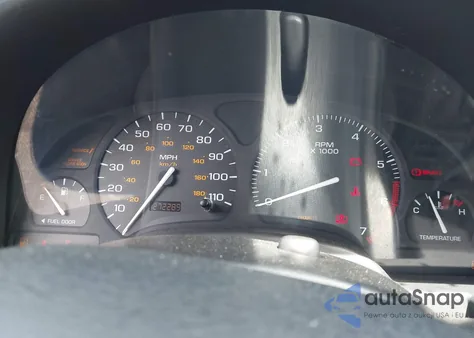 2001 Saturn Sc1 z USA, uszkodzony, nr VIN 1G8ZP12811Z249670